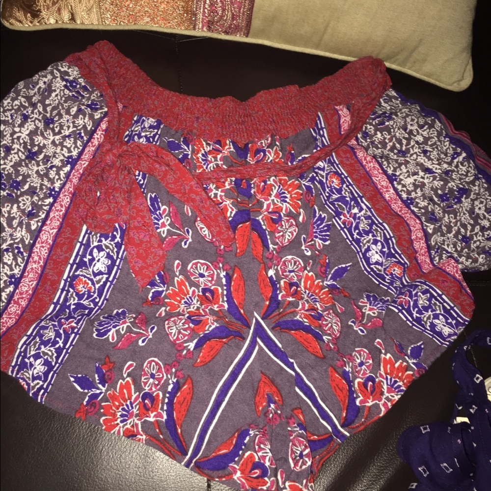 Shorts with elastic waste